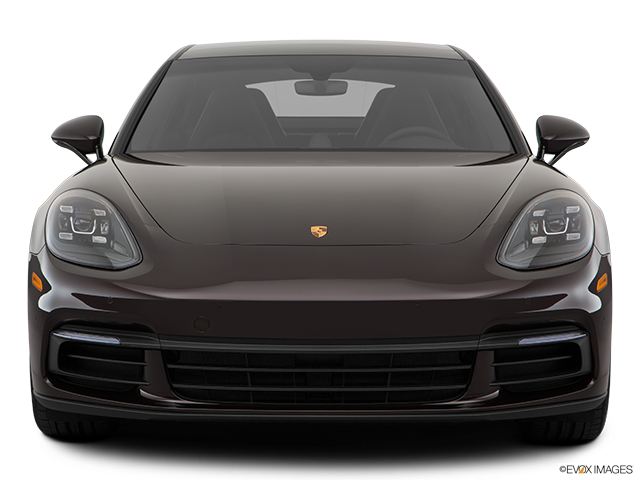 2023 Porsche Panamera | Low/wide front