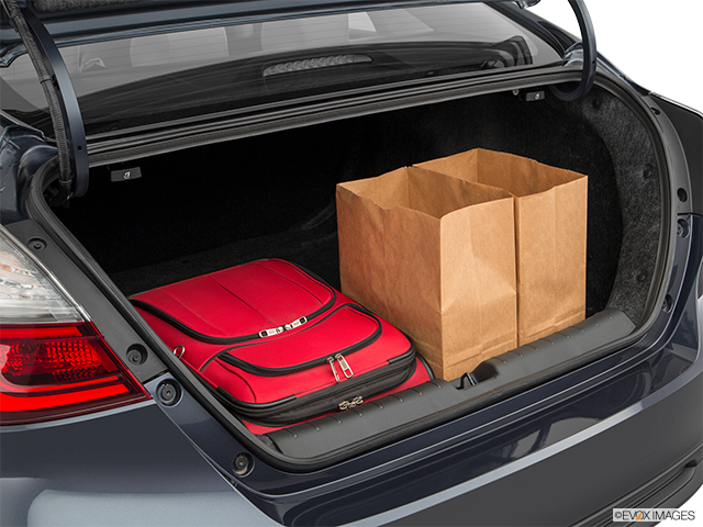 2021 Honda Insight | Trunk props