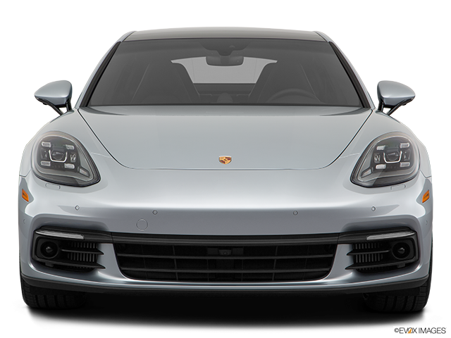 2022 Porsche Panamera | Low/wide front
