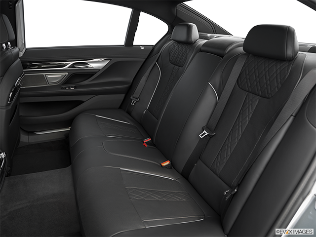 2023 BMW 7 Series 760i xDrive: Price, Review, Photos (Canada) | Driving