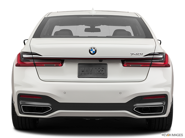 2023 BMW Série 7 | Low/wide rear