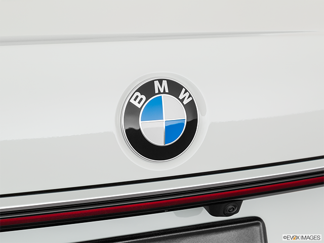 2023 BMW 7 Series 760i xDrive: Price, Review, Photos (Canada) | Driving