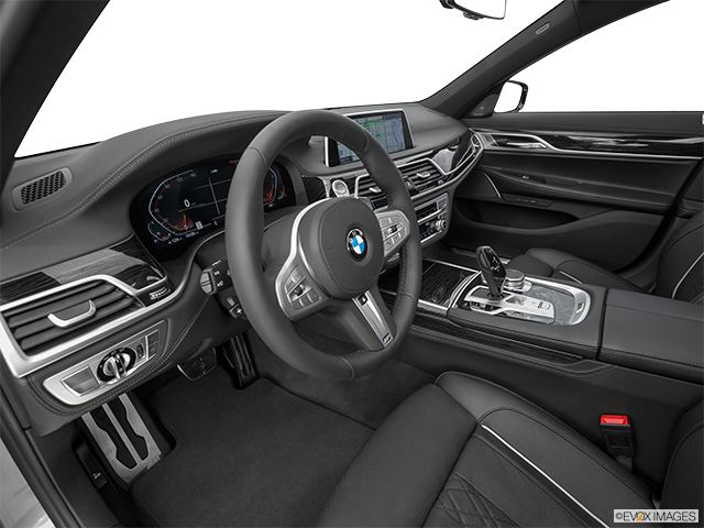 2024 BMW 7 Series | Interior Hero (driver’s side)