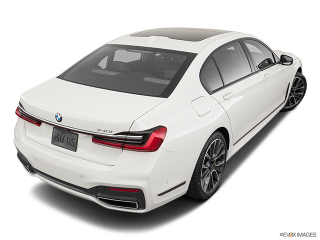2023 BMW 7 Series | Rear 3/4 angle view
