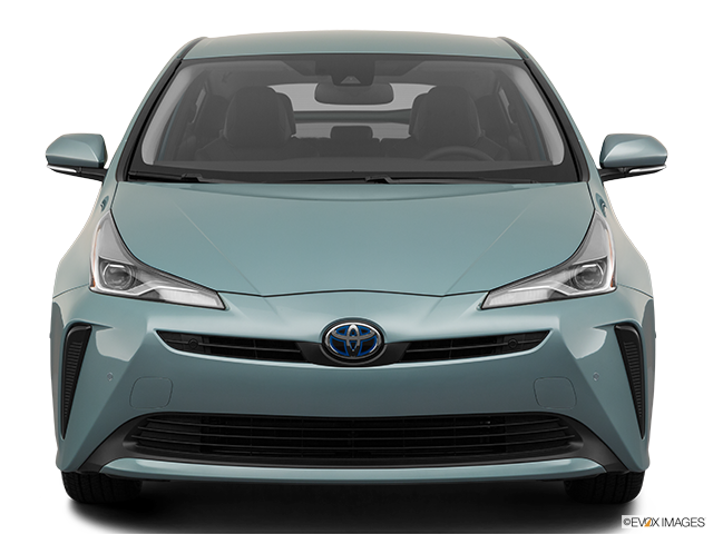 2022 Toyota Prius | Low/wide front