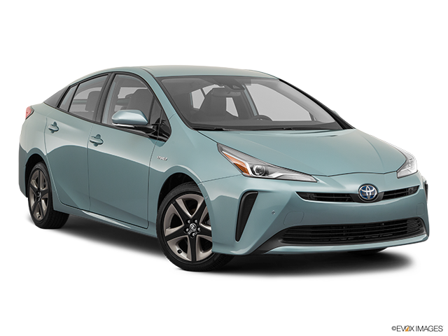 2022 Toyota Prius | Front passenger 3/4 w/ wheels turned