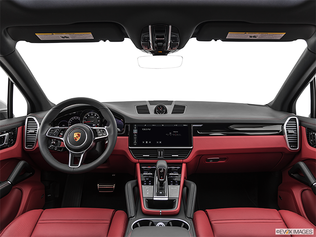 2023 Porsche Cayenne | Centered wide dash shot
