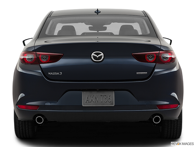 2022 Mazda MAZDA3 | Low/wide rear