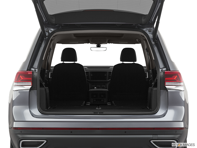 2023 Volkswagen Atlas | Hatchback & SUV rear angle