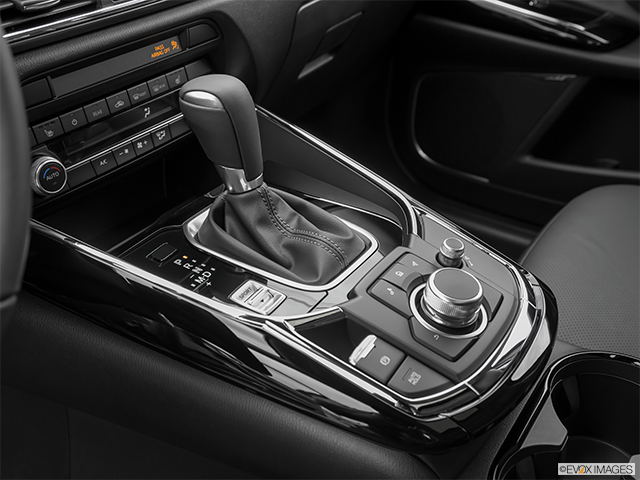 2023 Mazda CX-9 | Gear shifter/center console