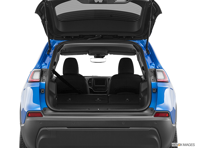 2023 Jeep Cherokee | Hatchback & SUV rear angle