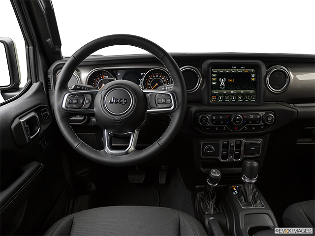 2022 Jeep Wrangler Unlimited | Steering wheel/Center Console