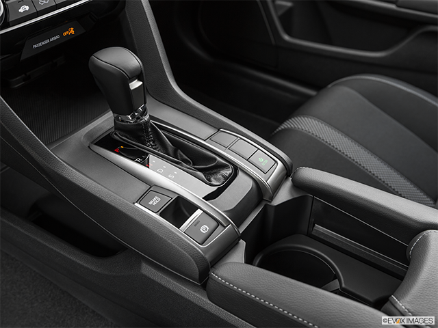 2022 Honda Civic Hatchback | Gear shifter/center console