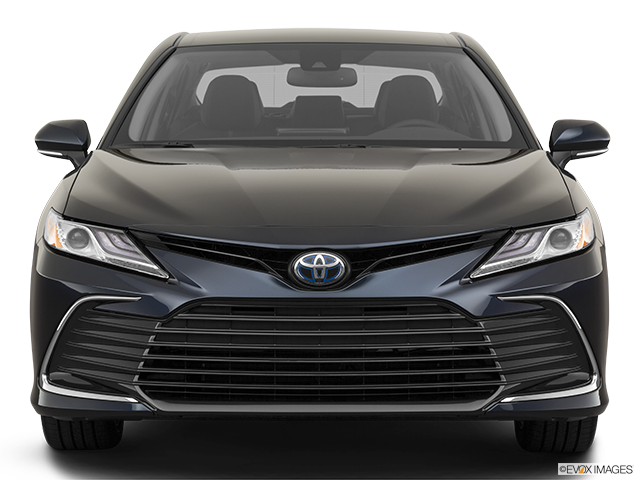 2022 Toyota Camry Hybrid | Low/wide front