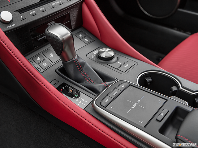 2022 Lexus RC 350 | Gear shifter/center console