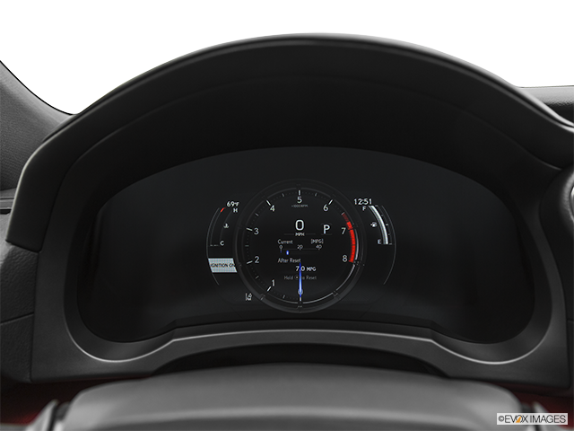 2022 Lexus IS 350 | Speedometer/tachometer