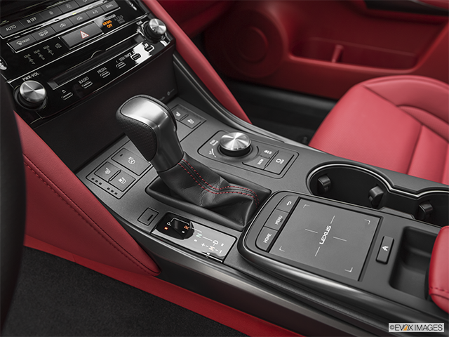 2022 Lexus IS 300 AWD | Gear shifter/center console