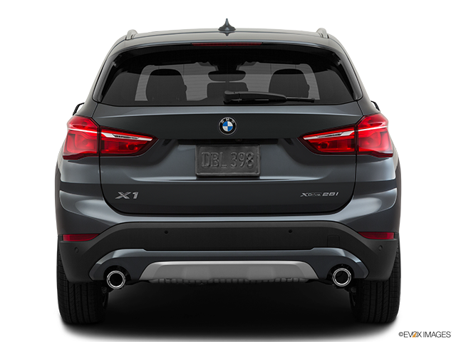 2022 BMW X1 | Low/wide rear