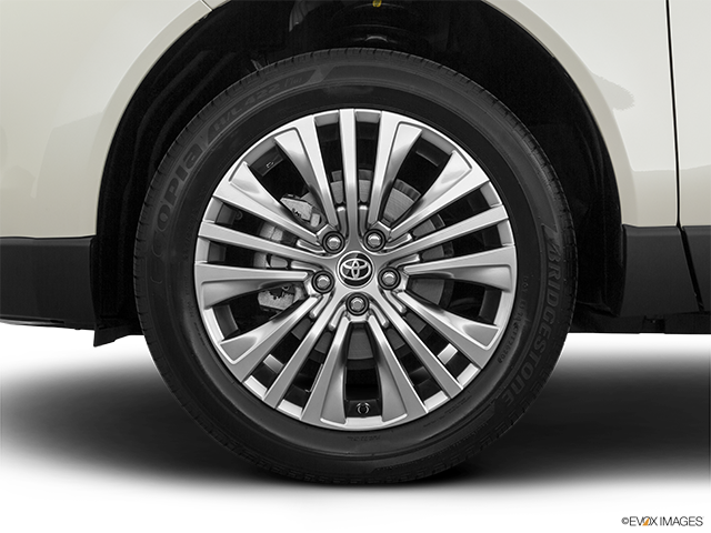 2022 Toyota Venza | Front Drivers side wheel at profile