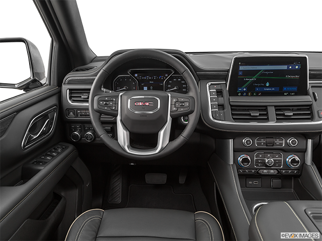 2023 GMC Yukon XL | Steering wheel/Center Console