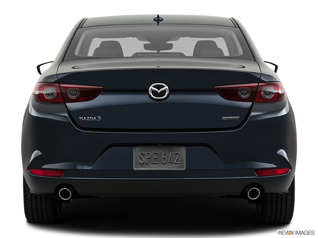 2022 Mazda MAZDA3 | Low/wide rear