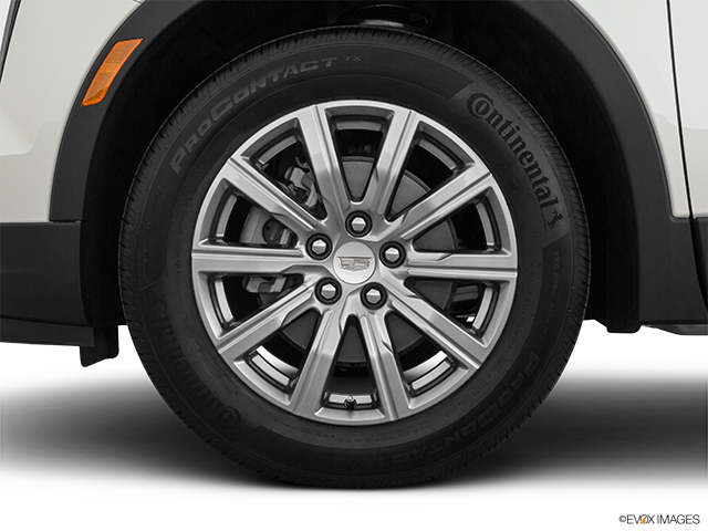 2022 Cadillac XT4 | Front Drivers side wheel at profile