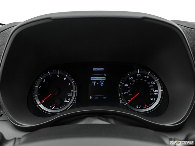 2022 Toyota Highlander | Speedometer/tachometer