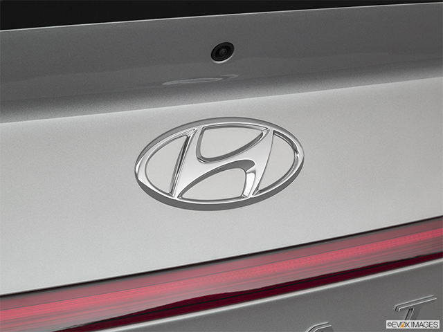 2022 Hyundai Sonata Hybrid | Rear manufacturer badge/emblem