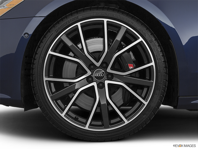 2022 Audi RS7 | Front Drivers side wheel at profile