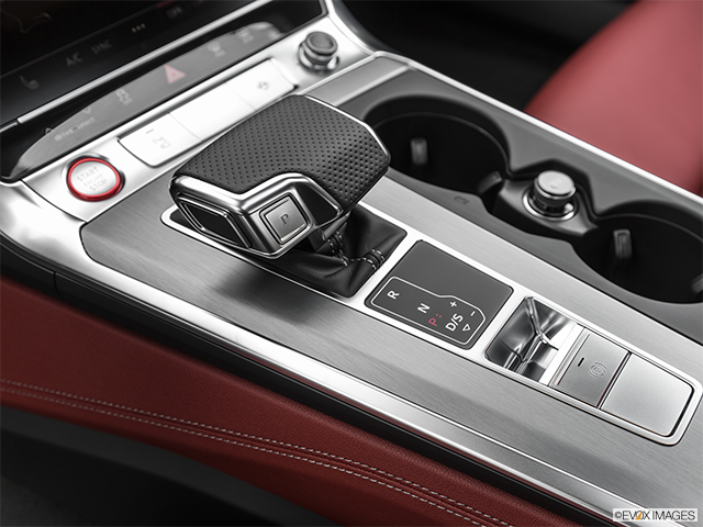 2022 Audi S6 | Gear shifter/center console