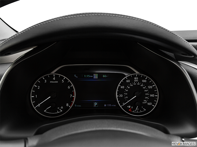 2023 Nissan Murano | Speedometer/tachometer