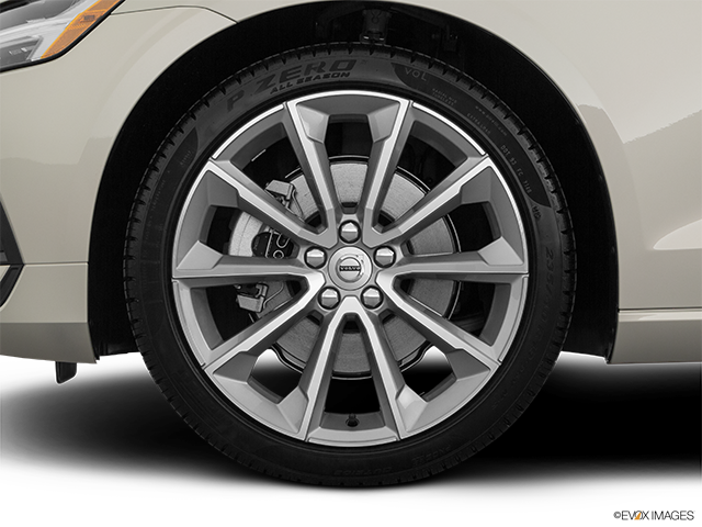 2022 Volvo V60 | Front Drivers side wheel at profile