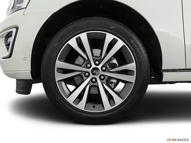 2023 Ford Expedition MAX | Front Drivers side wheel at profile
