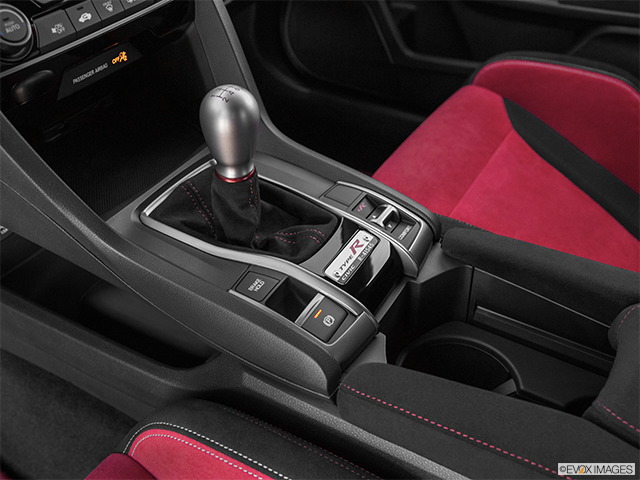2021 Honda Civic Type R | Gear shifter/center console
