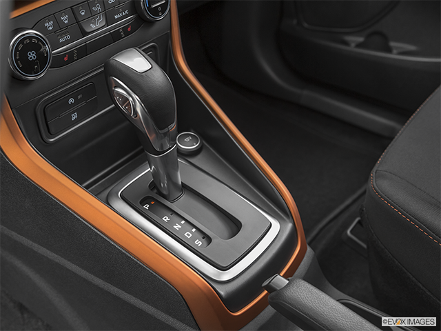 2022 Ford EcoSport | Gear shifter/center console