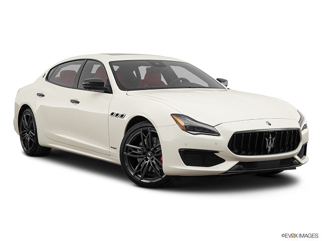 2024 Maserati Quattroporte | Front passenger 3/4 w/ wheels turned