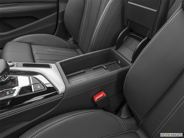 2024 Audi S5 Sportback | Front center divider