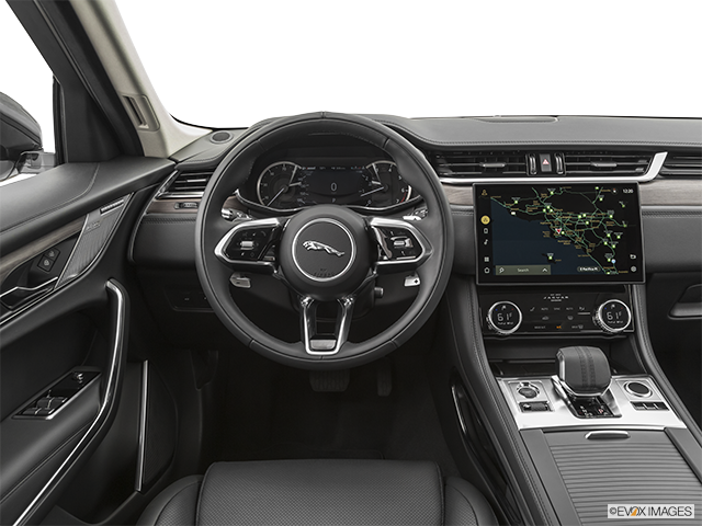 2021 Jaguar F-Pace | Steering wheel/Center Console