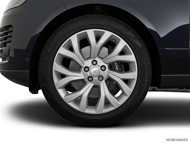2022 Land Rover Range Rover | Front Drivers side wheel at profile