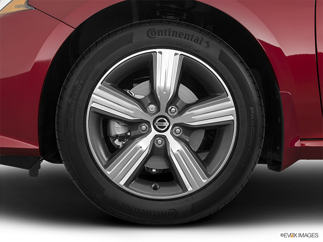 2022 Nissan Altima | Front Drivers side wheel at profile