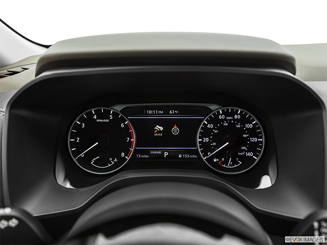2022 Nissan Rogue | Speedometer/tachometer