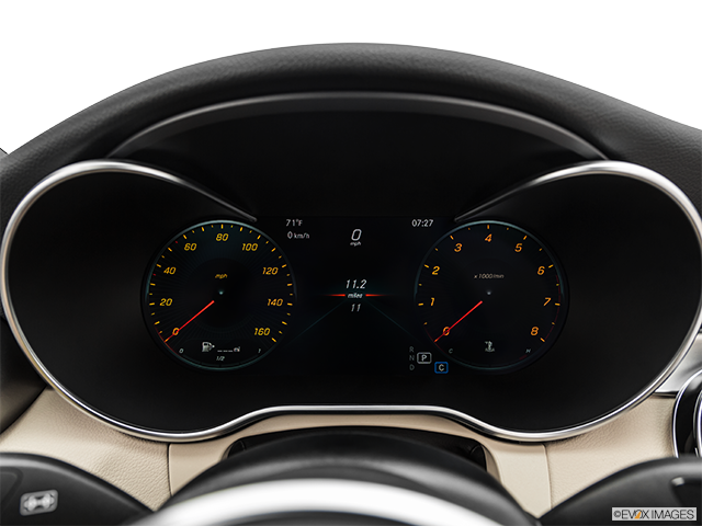 2022 Mercedes-Benz C-Class | Speedometer/tachometer