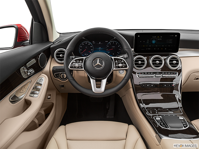 2022 Mercedes-Benz GLC Coupe | Steering wheel/Center Console