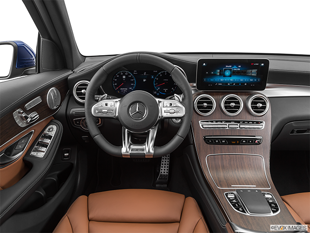 2022 Mercedes-Benz GLC | Steering wheel/Center Console