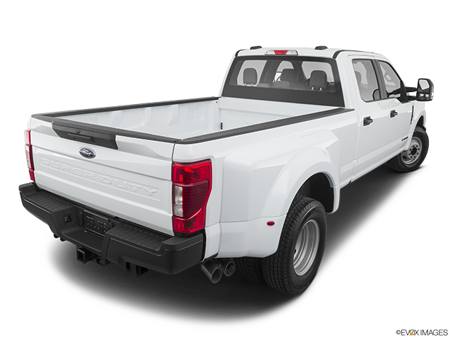 2022 Ford F-350 Super Duty | Rear 3/4 angle view