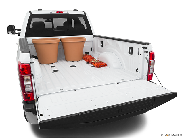 2023 Ford F-350 Super Duty | Trunk props