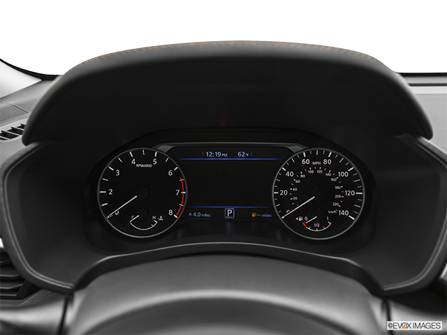 2022 Nissan Altima | Speedometer/tachometer