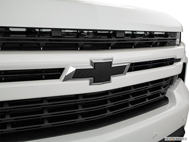 2022 Chevrolet Silverado 1500 | Rear manufacturer badge/emblem