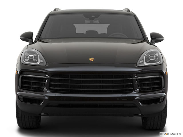 2023 Porsche Cayenne | Low/wide front