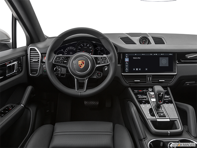2024 Porsche Cayenne Coupé | Steering wheel/Center Console
